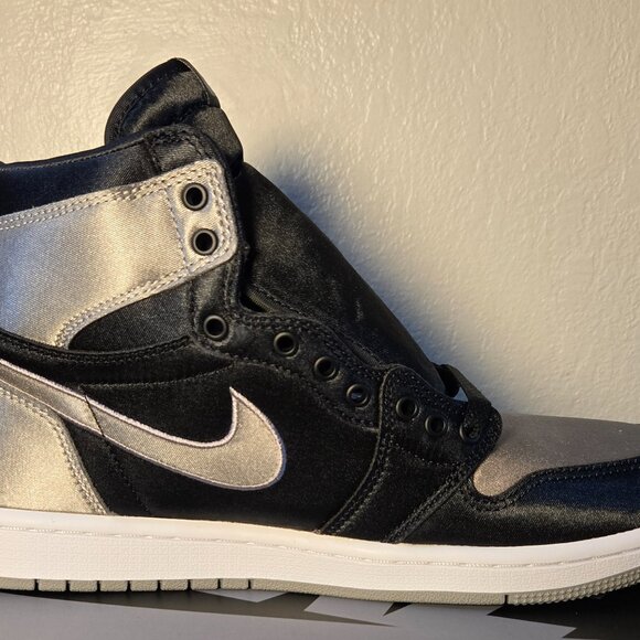Air Jordan 1 Retro High OG Satin Shadow Women Sz 10 Black Medium Grey FD4810010 - Picture 5 of 11